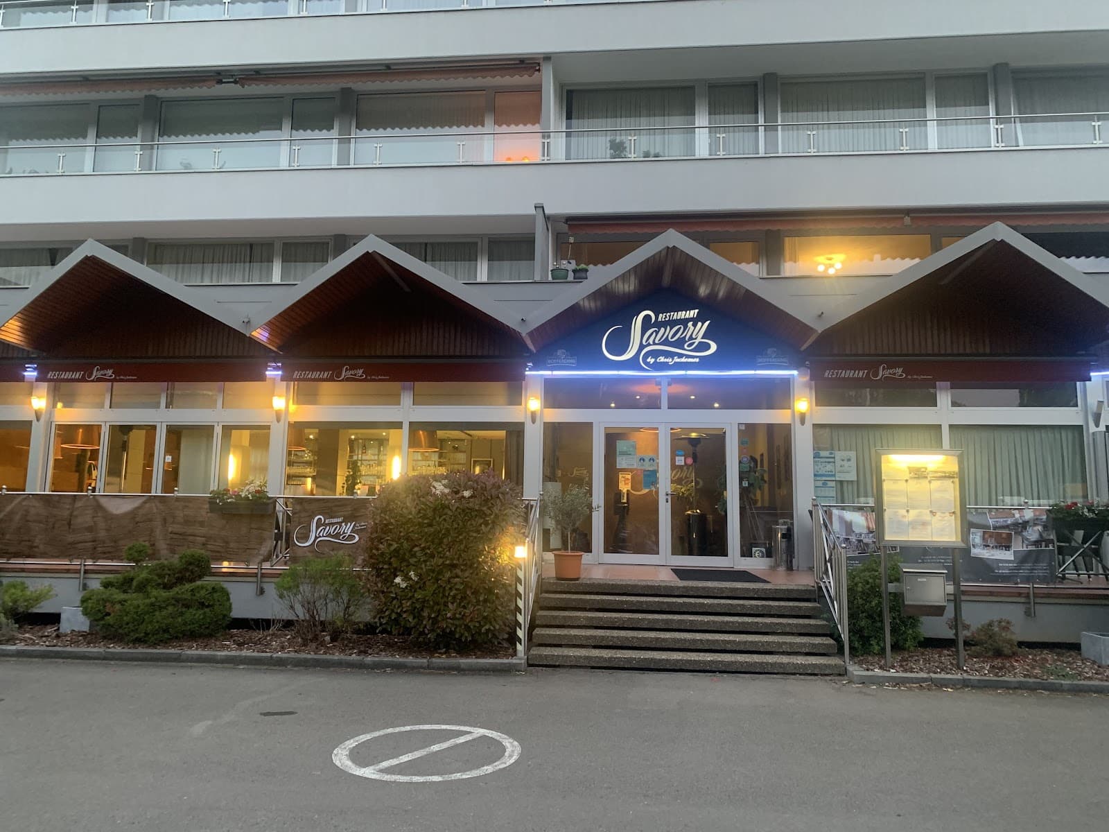 A very chic neighborhood bistro! - 7