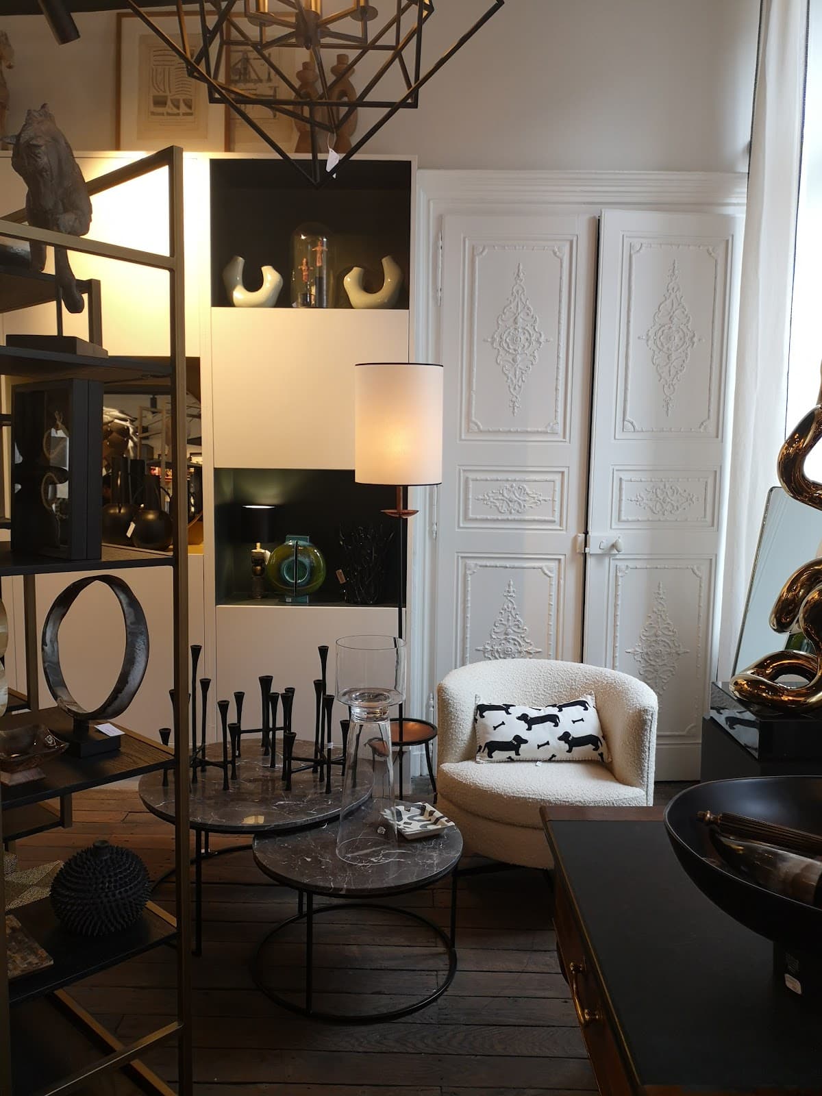The room is full of treasures! - 8