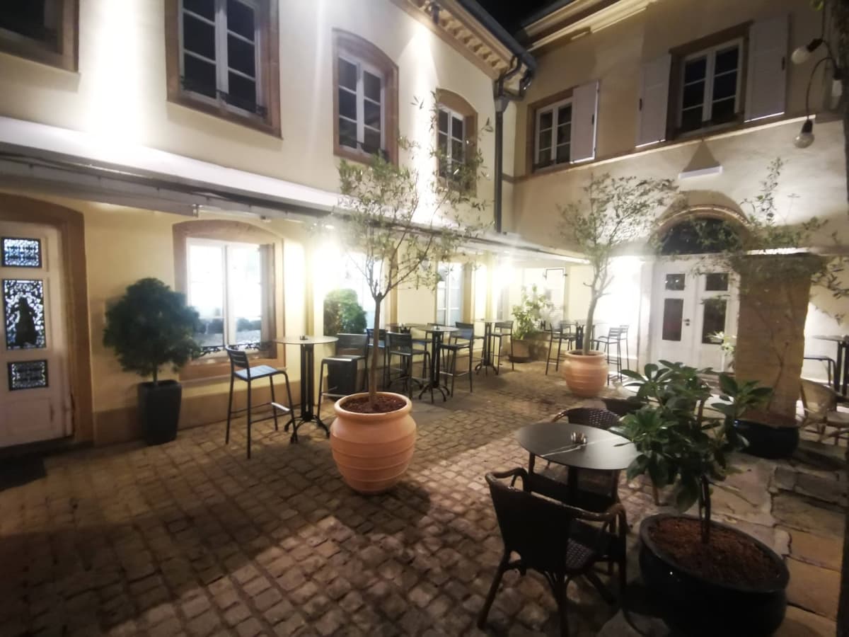 Magnificent terrace in the heart of the Grund and Italian brasserie - 5