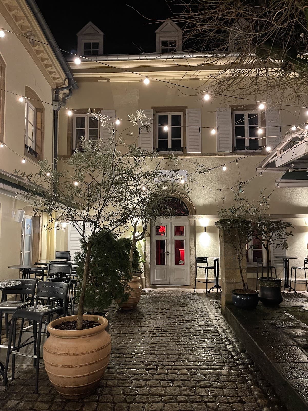 Magnificent terrace in the heart of the Grund and Italian brasserie - 7
