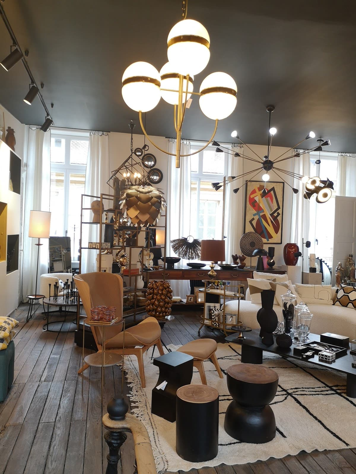 The room is full of treasures! - 4