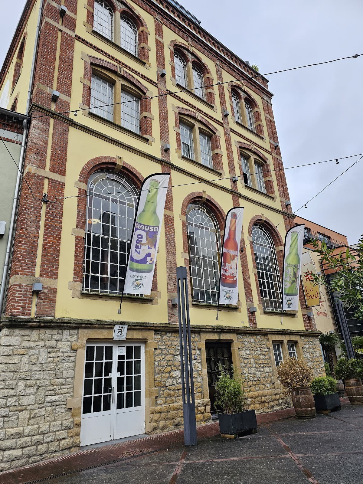Le Sud: gastronomic restaurant and rooftop at Rives de Clausen - 12