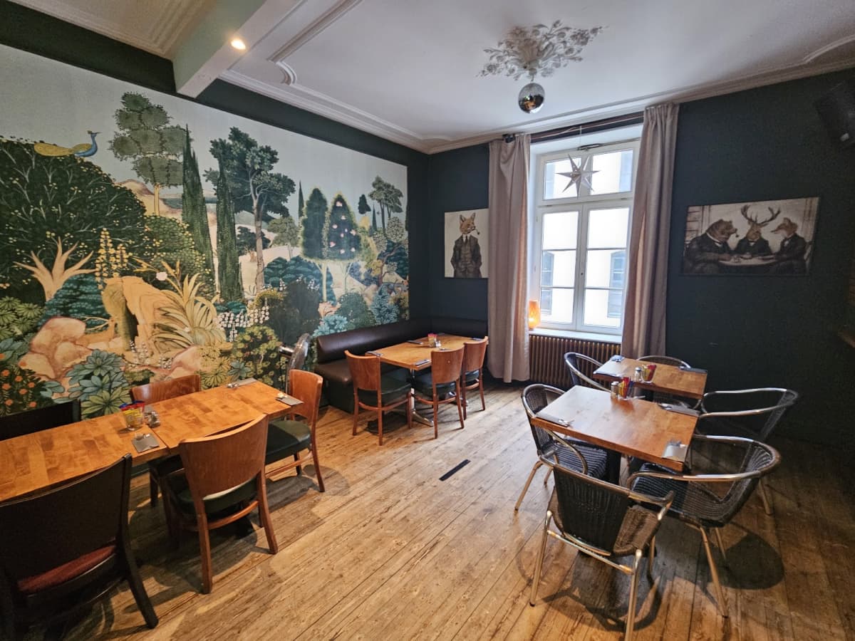 Oscar’s Bar Luxembourg: beers, karaoke and a British atmosphere - 5