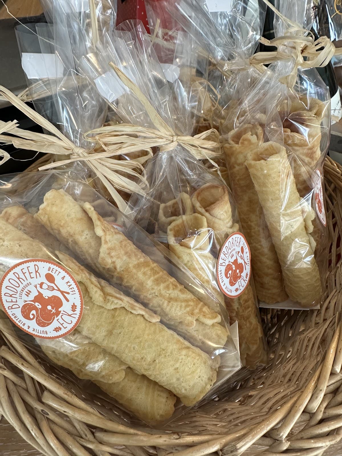 Une épicerie qui cache bien des choses - 10