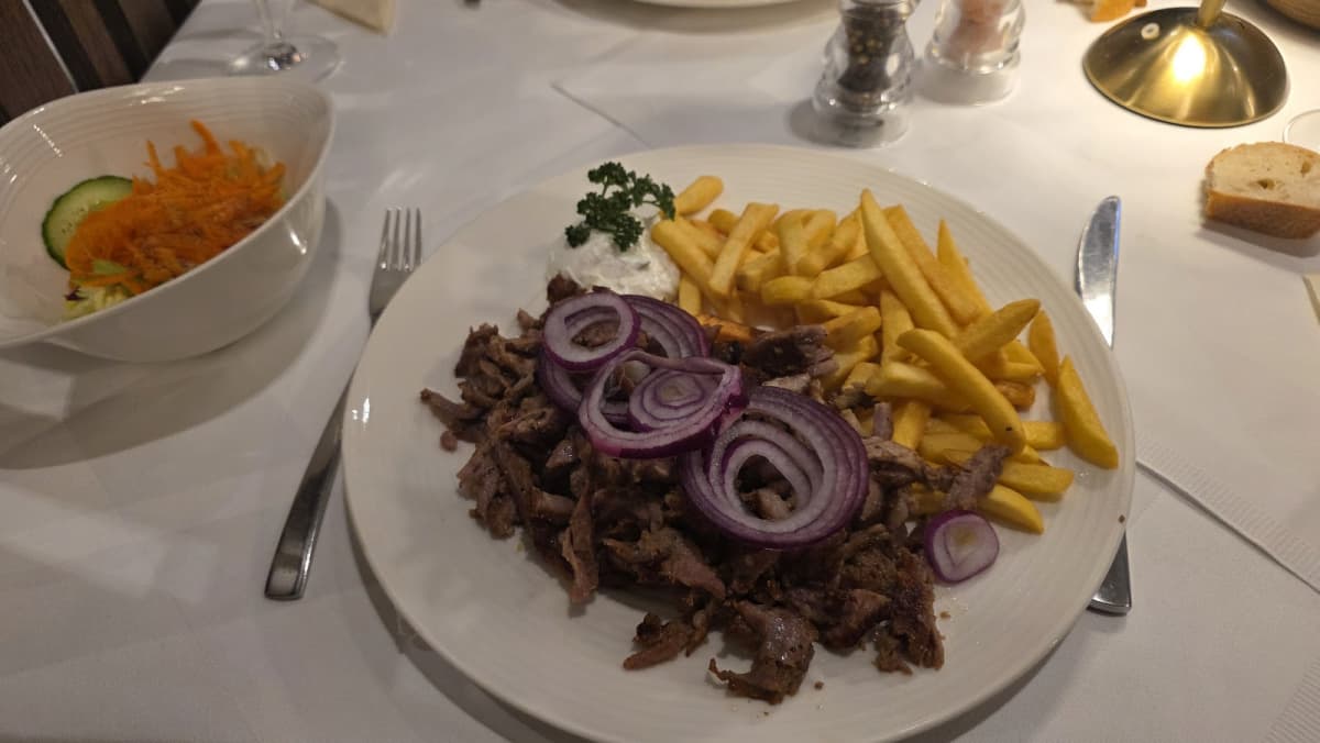 Eat Greek and maybe meet a goddess - 7