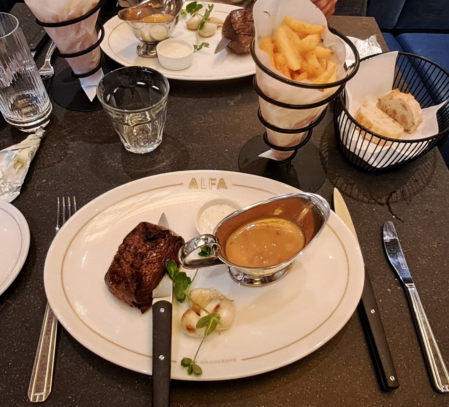 Brasserie Alfa : lunch gourmand face à la Gare de Luxembourg - 9