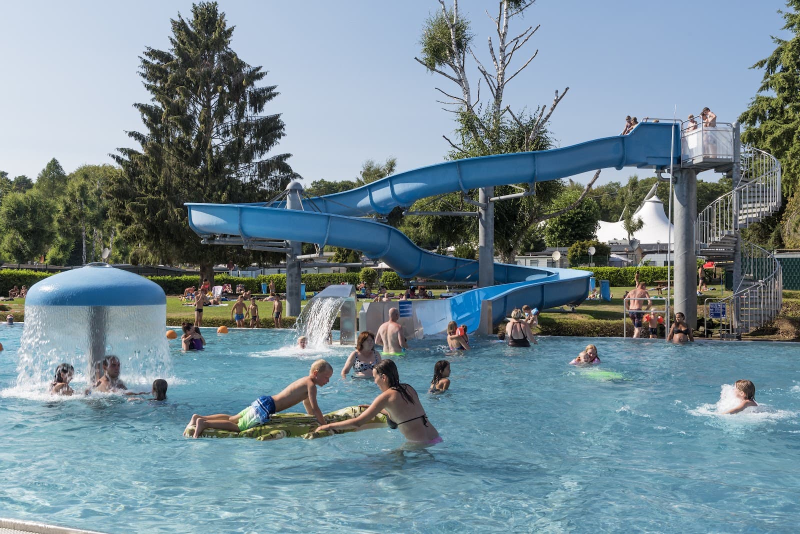 Aqua Park Beaufort : la piscine cachée du camping - 11