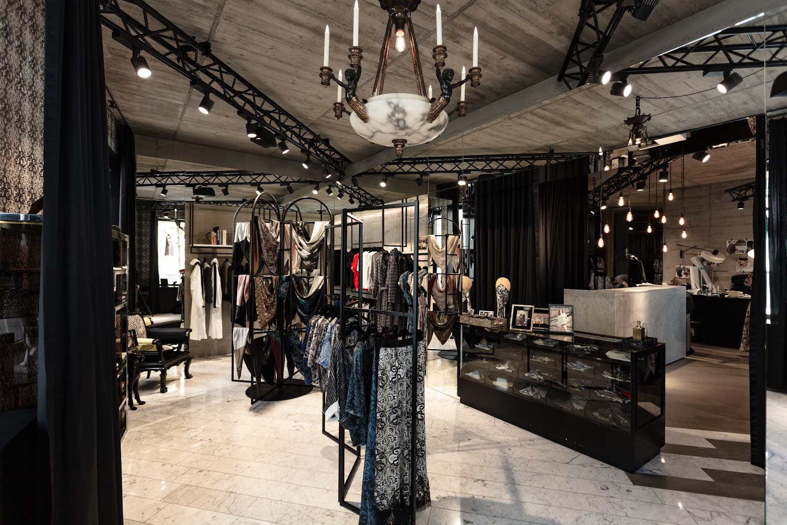 Vol(t)age le concept store qui bouscule la mode à Luxembourg - 3