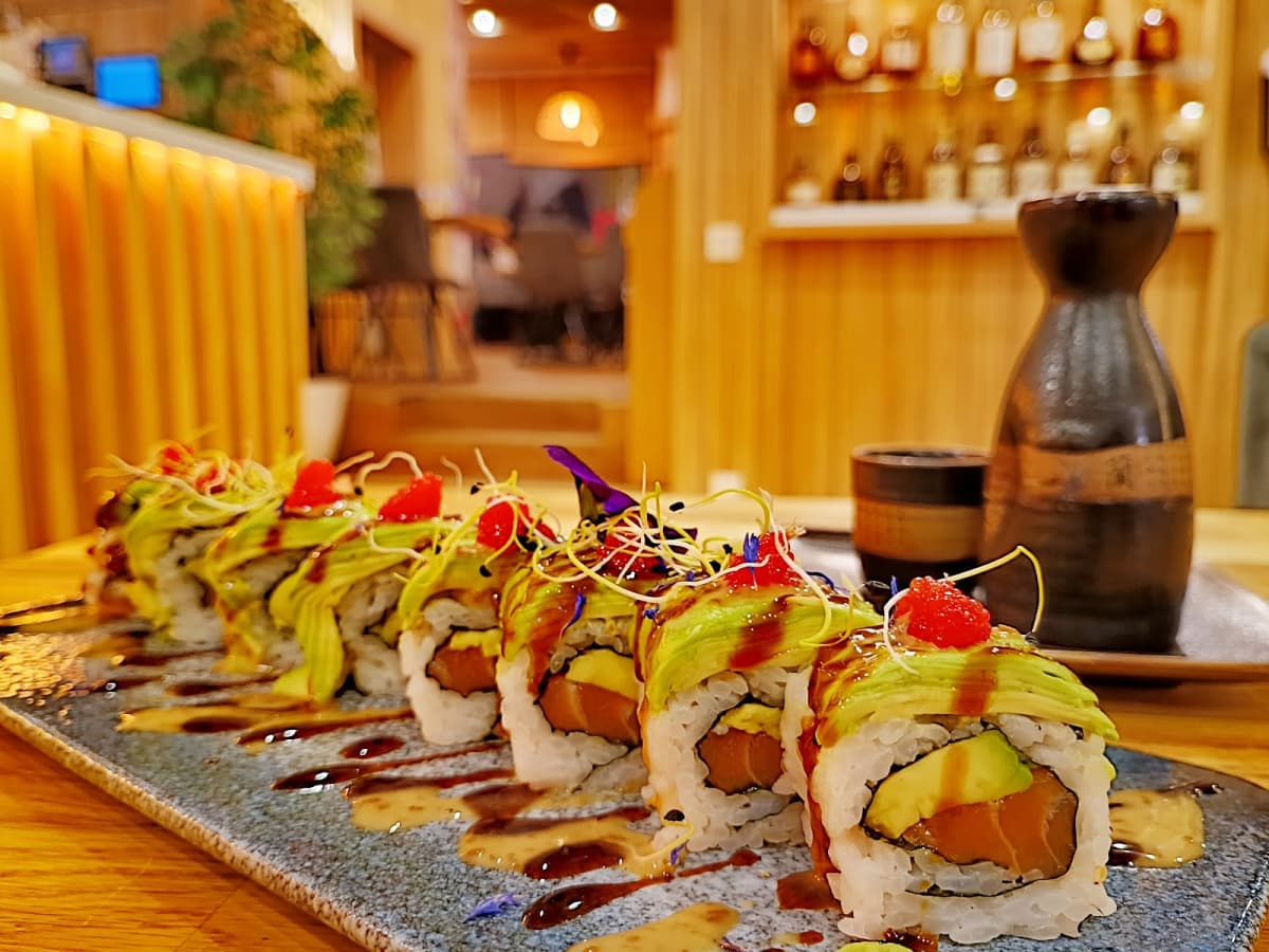 On commande un bâteau de sushis ? - 3