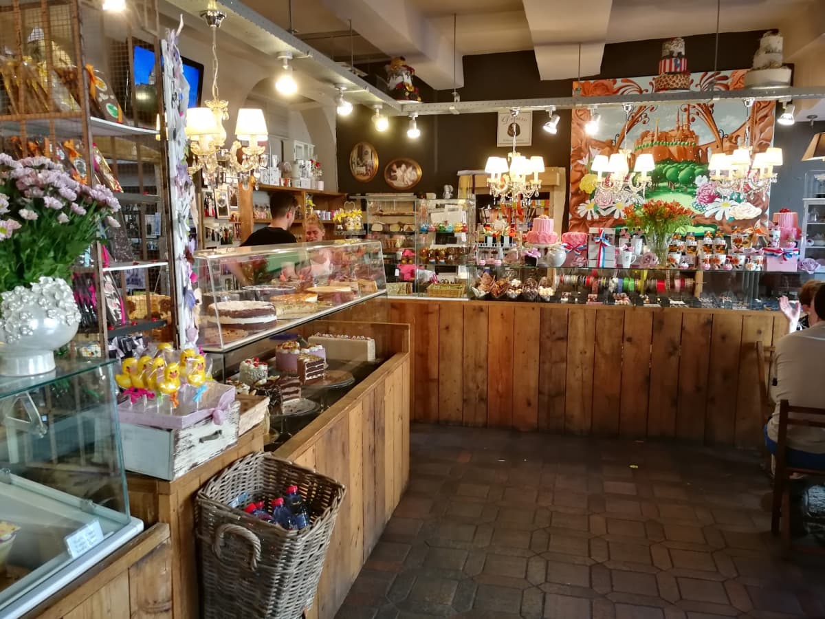 Chocolate everywhere! - 4