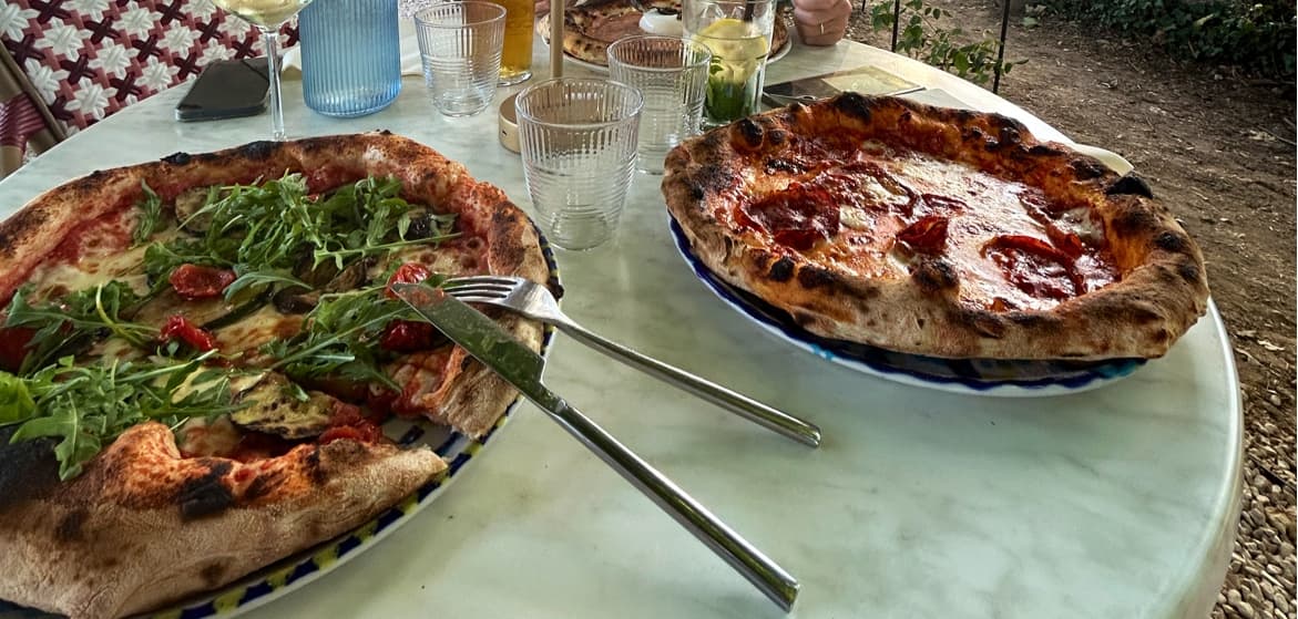 Floating aperitivo and pizzas - 4