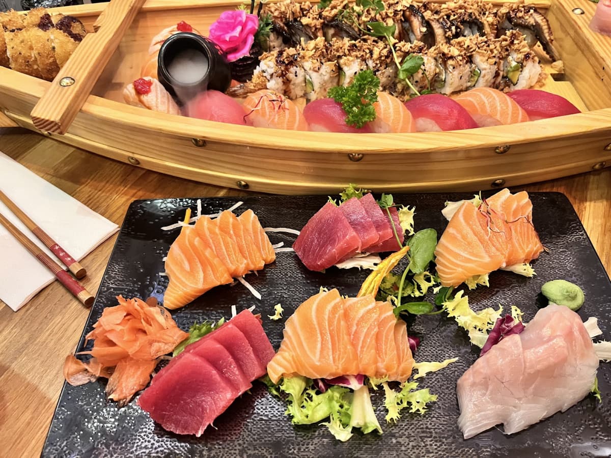 On commande un bâteau de sushis ? - 4