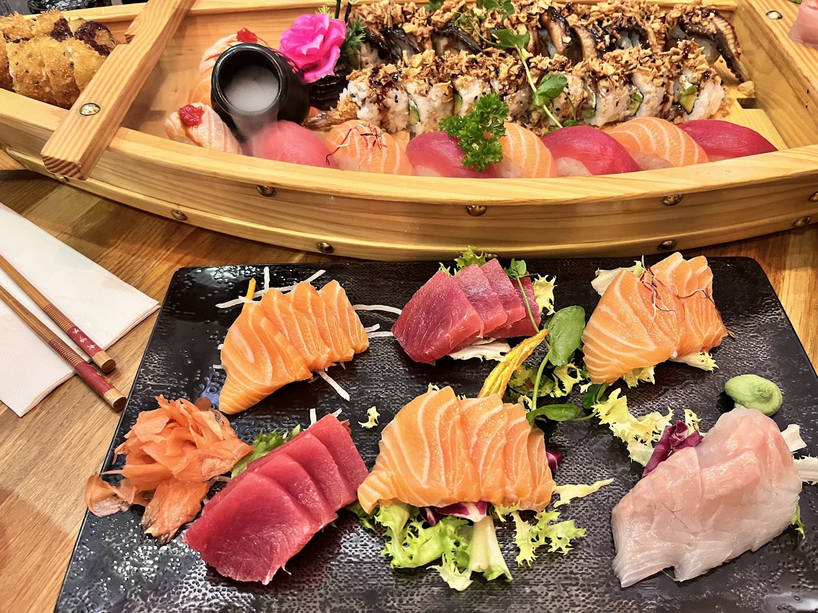 On commande un bâteau de sushis ? - 4