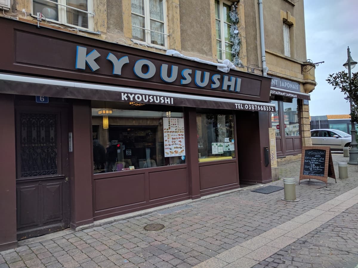 On commande un bâteau de sushis ? - 5