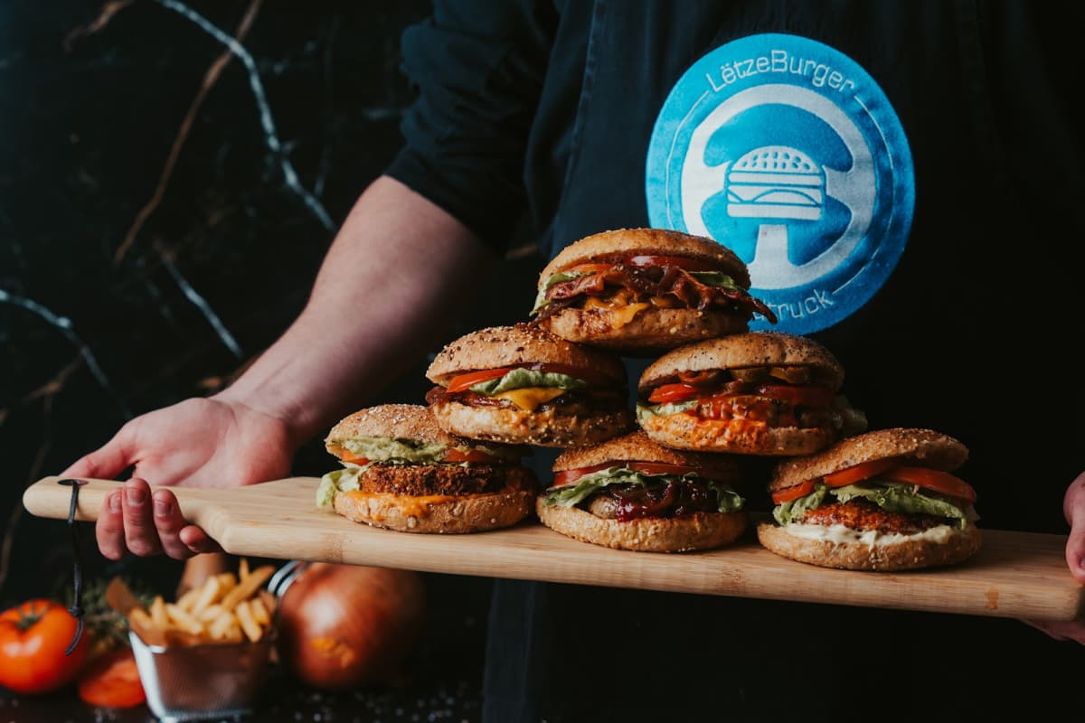 Letzz-eat-burger - 7