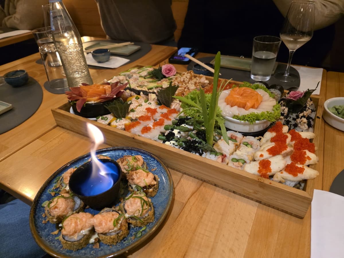 Relax and Cozy Sushis - 4