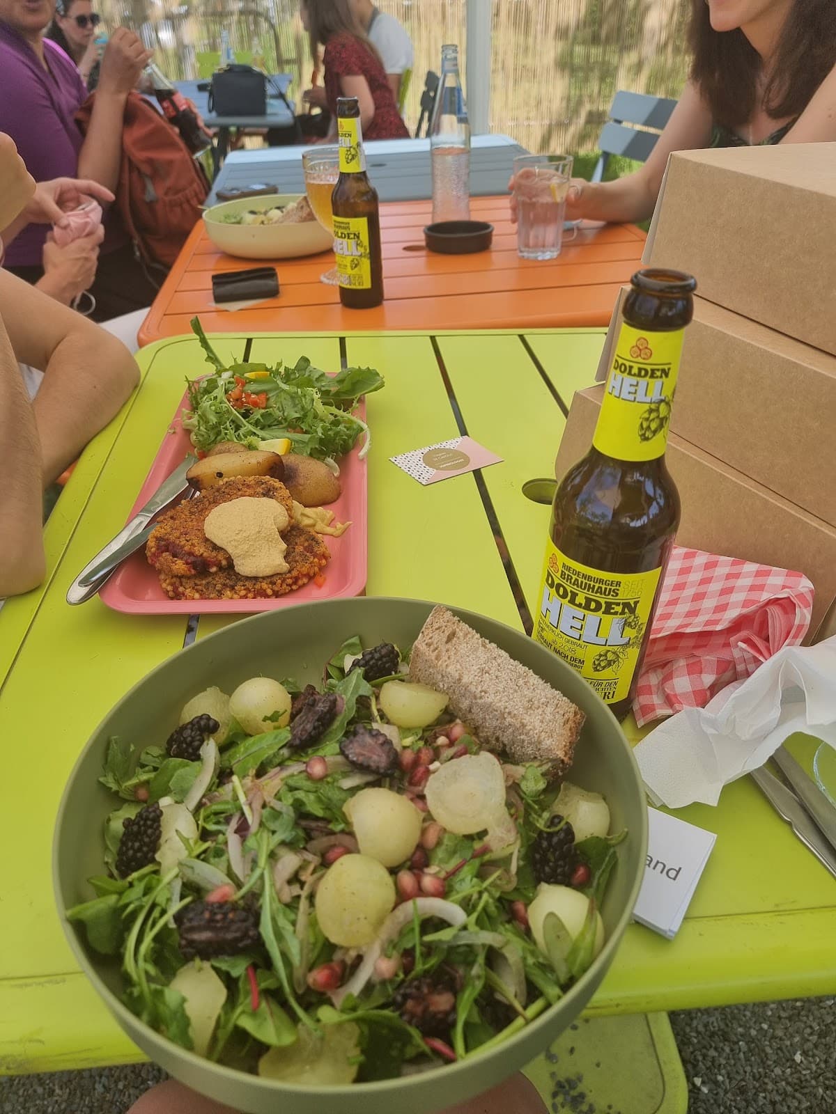 Barbecue, pétanque and good humor - 11