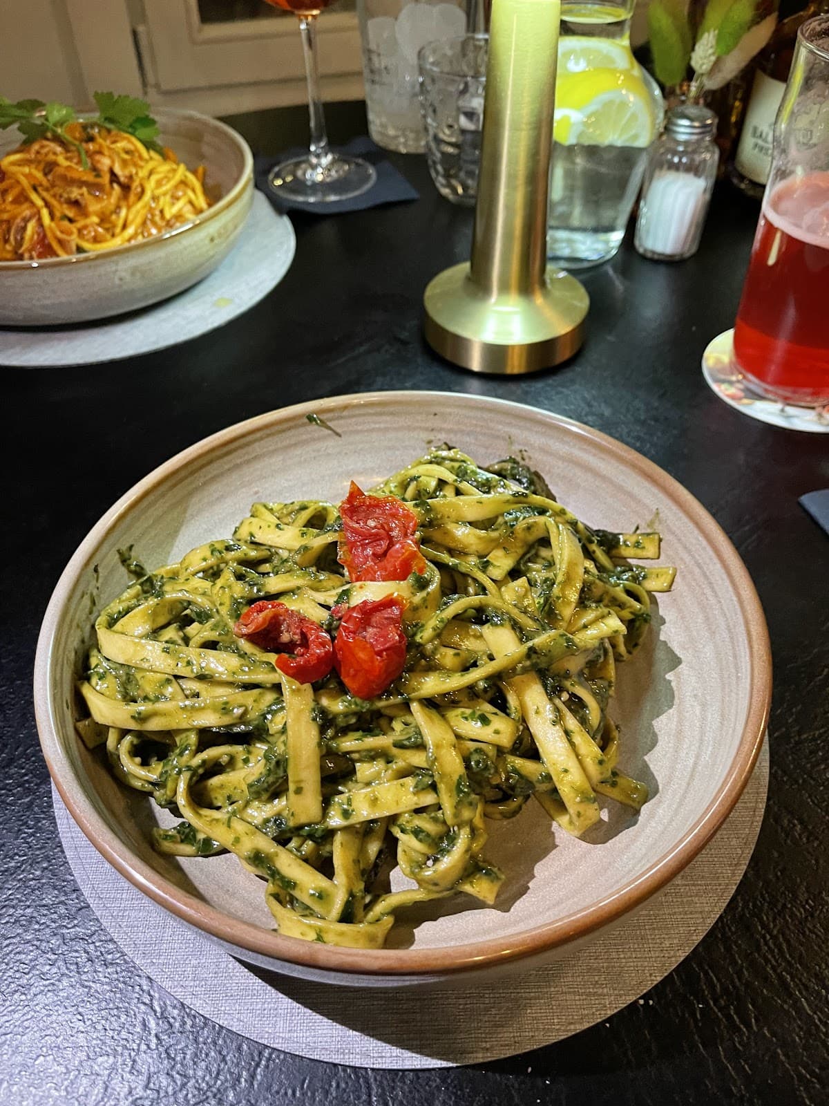 Magnificent terrace in the heart of the Grund and Italian brasserie - 9