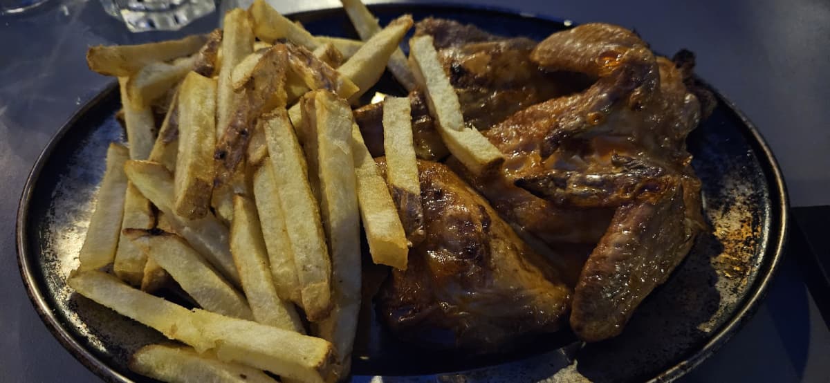 Scott's Pub : cocktails, live music et vue sur l’Alzette - 5