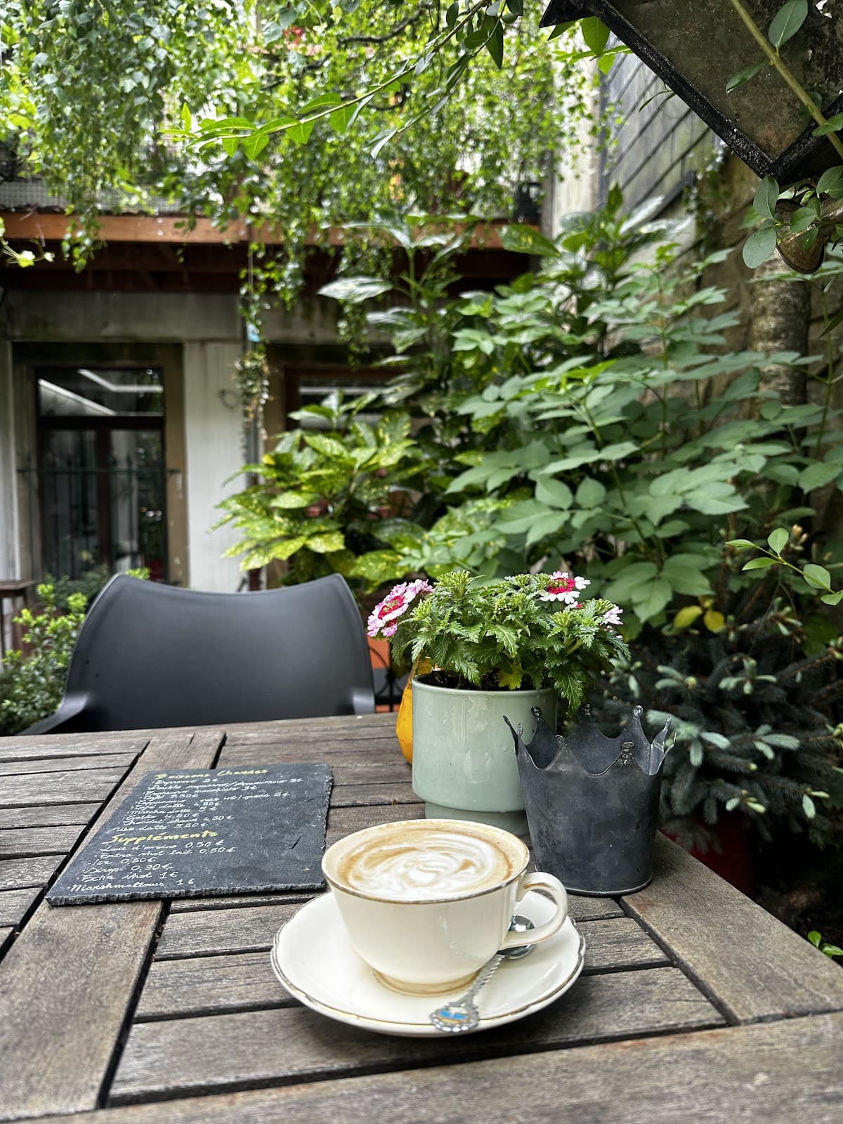 L'un de nos cafés préférés à Luxembourg : Holy Ghost Garden - 6