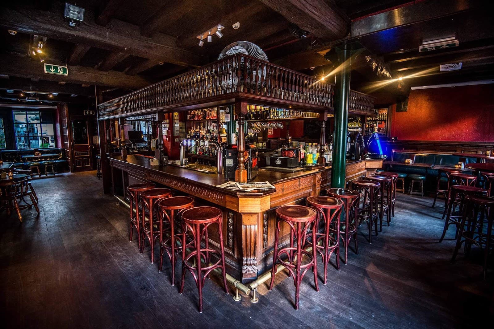 Scott's Pub : cocktails, live music et vue sur l’Alzette - 2