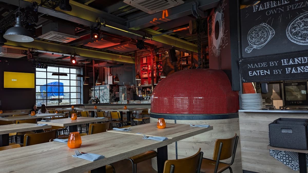 Le bar ou manger, danser et chanter ! - 10