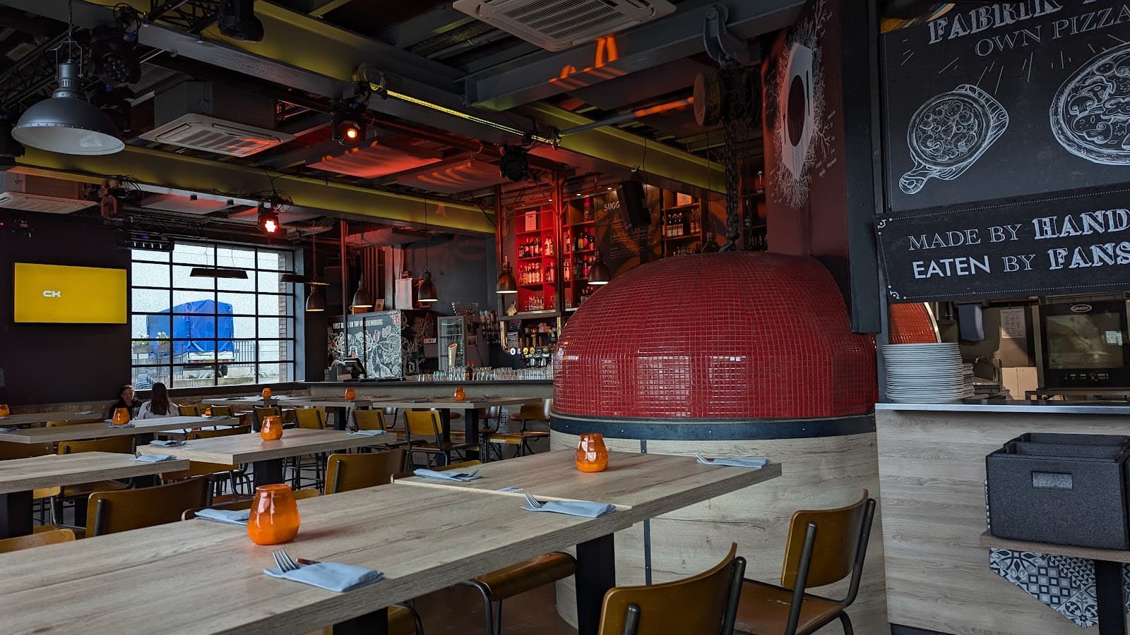 Le bar ou manger, danser et chanter ! - 10