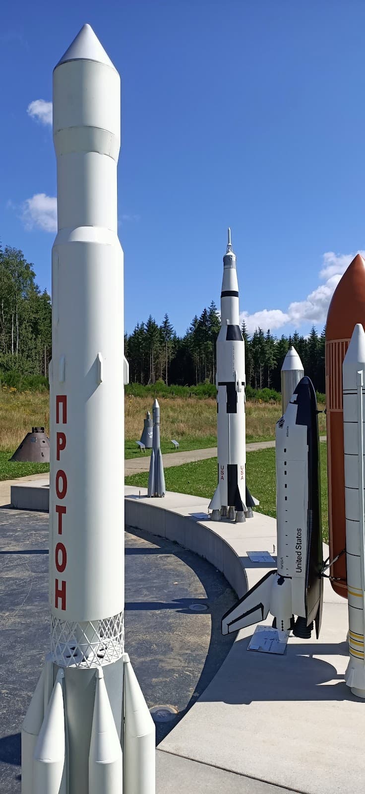 Go and conquer space with your family - 4