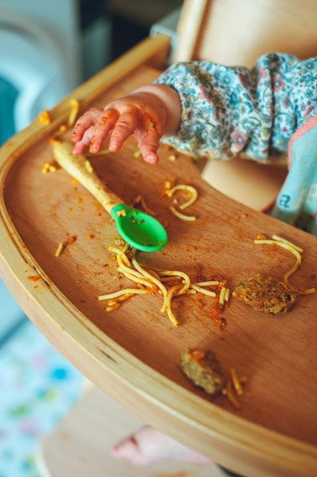 All about baby-friendly complementary feeding, with or without purées