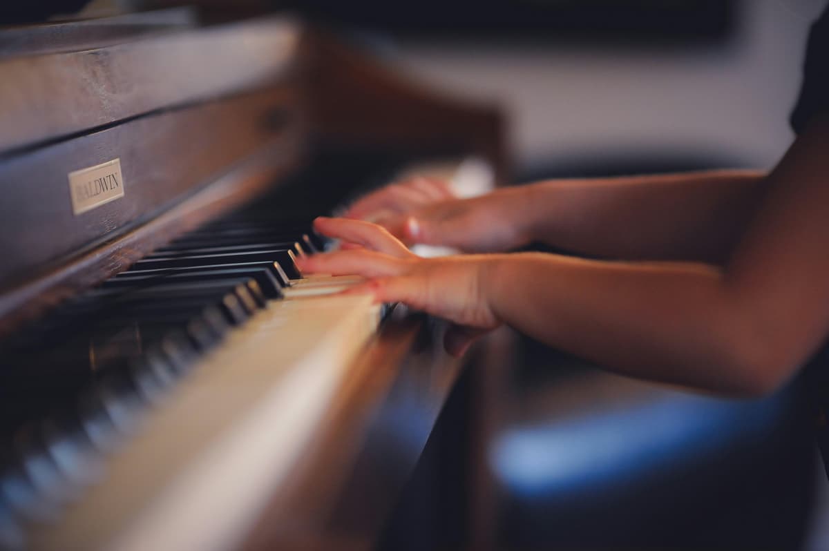 Concert by Nathalie Loriers and Sam Gertmans