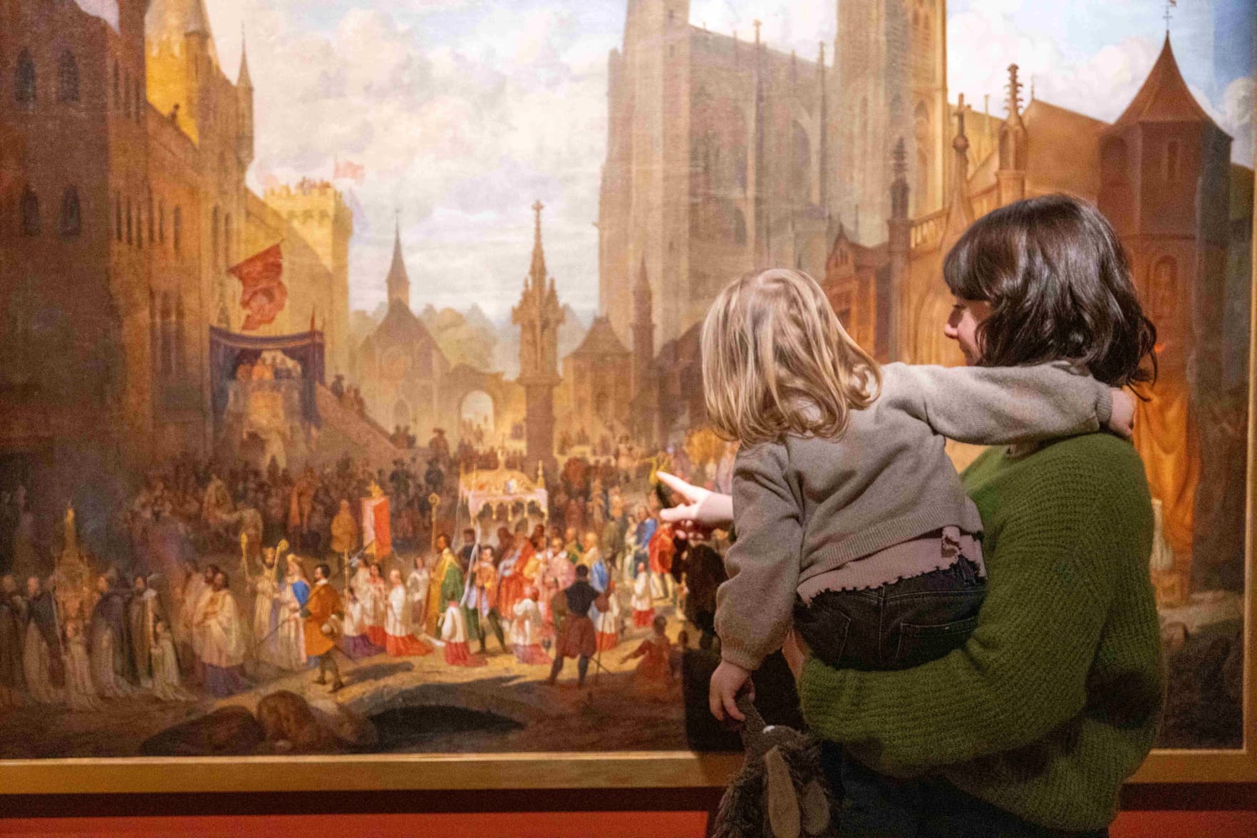 Crawl-and-Discover Museum Tour