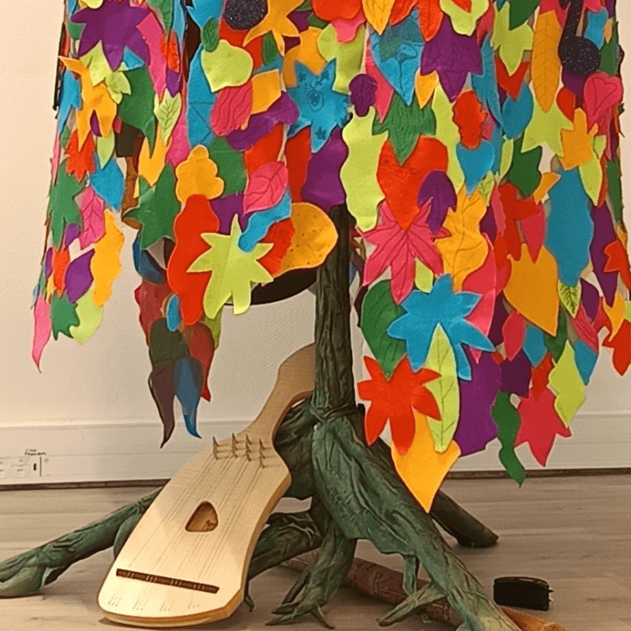 Show: L’Arbre à guitares