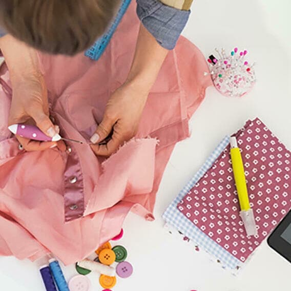 Atelier DIY : recycler ses vêtements sans couture
