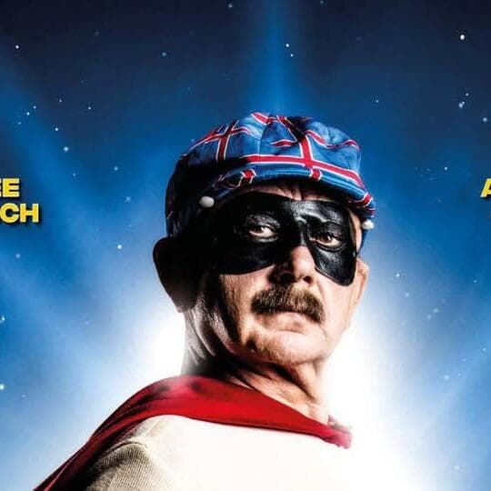 Open-Air Kino: De Superjhemp retörns · Kultur Zesummen Esch-Sauer