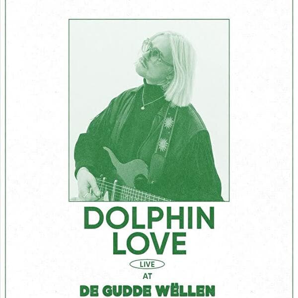 Dolphin Love at De Gudde Wëllen
