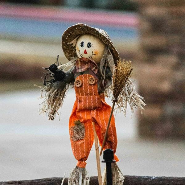 Nature Fun - Scarecrow Workshop