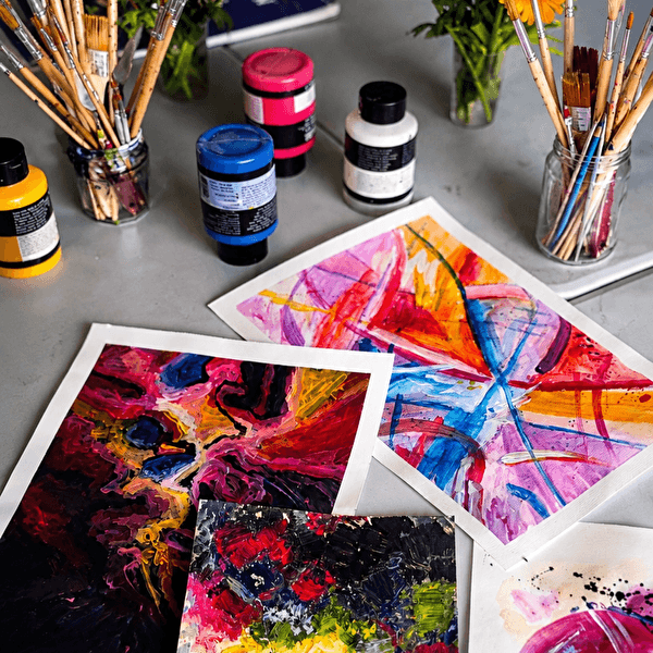 Atelier de peinture abstraite