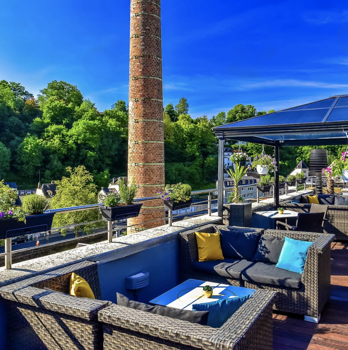 Le Sud: gastronomic restaurant and rooftop at Rives de Clausen - 2