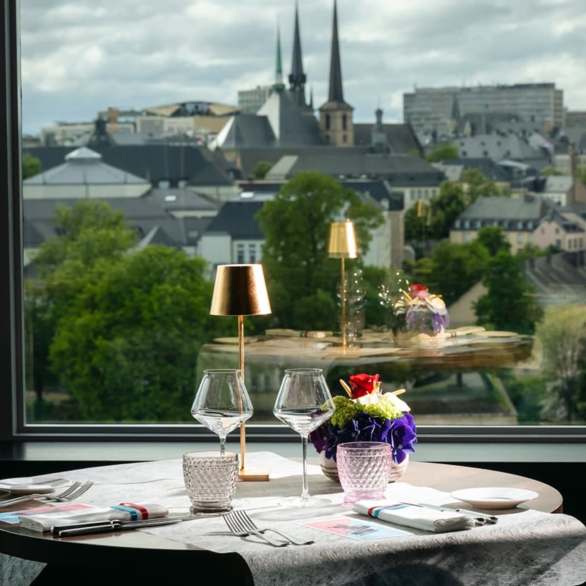 Mu Luxembourg, restaurant avec vue panoramique sur la ville - 1