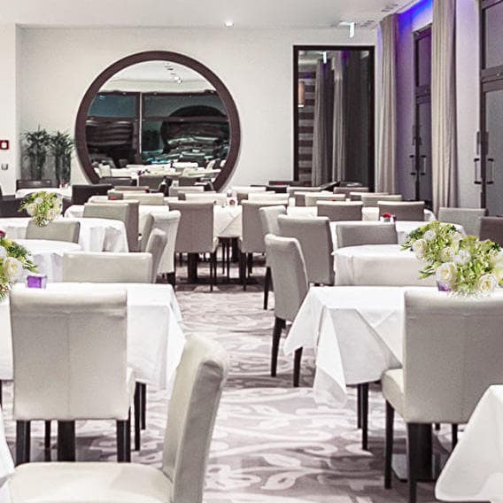 The meeting place for gourmets - 1