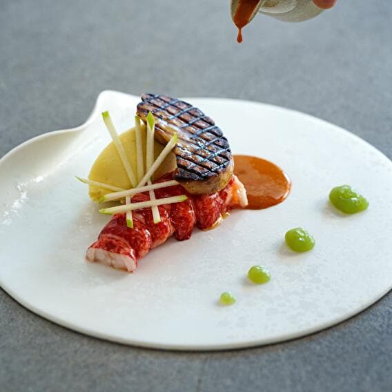 A sublime lunch in good company