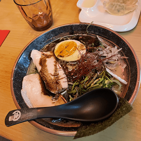 A nice little bowl of ramen!