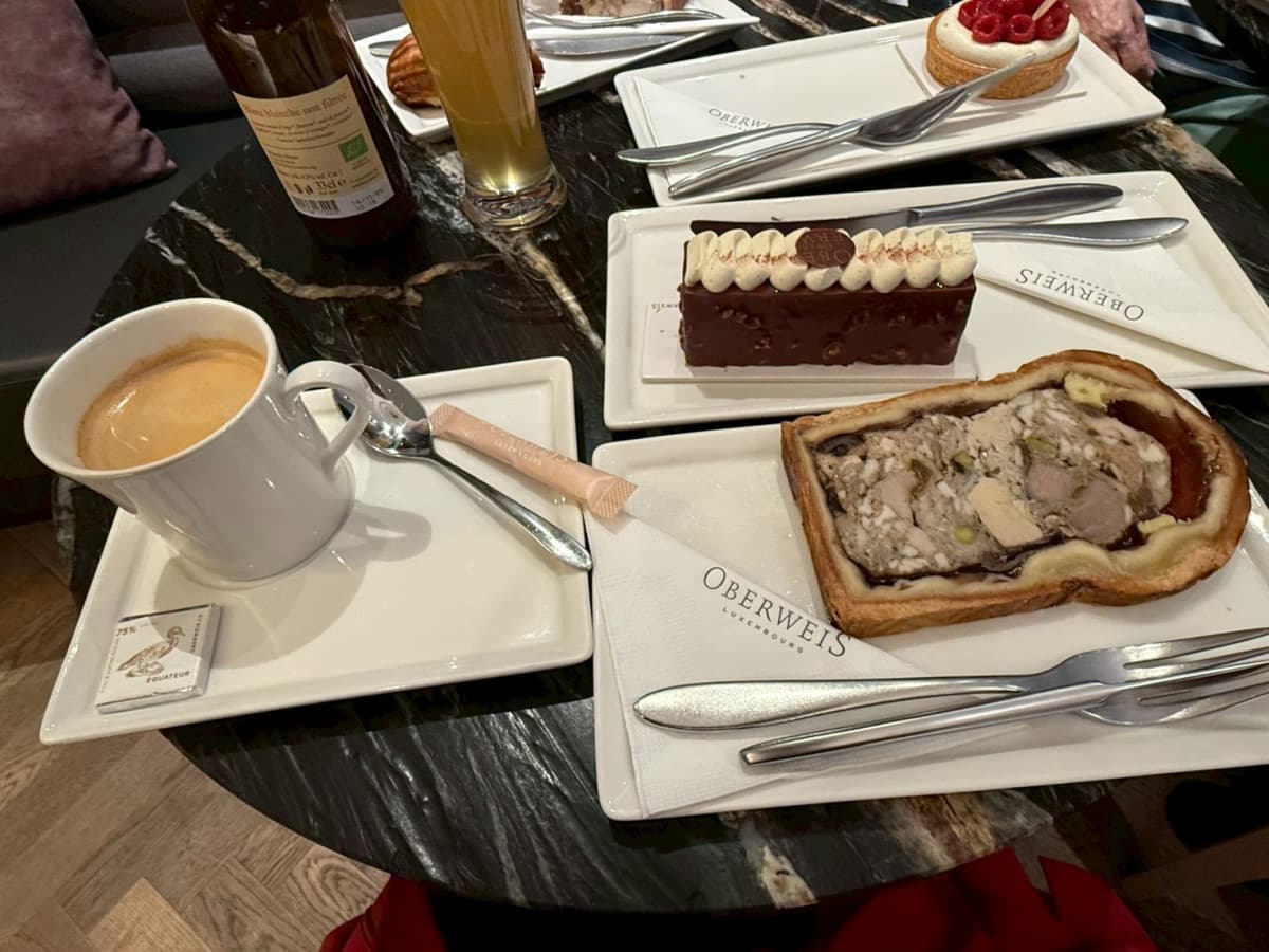 Fantaisie dans la Tradition Familiale - 11