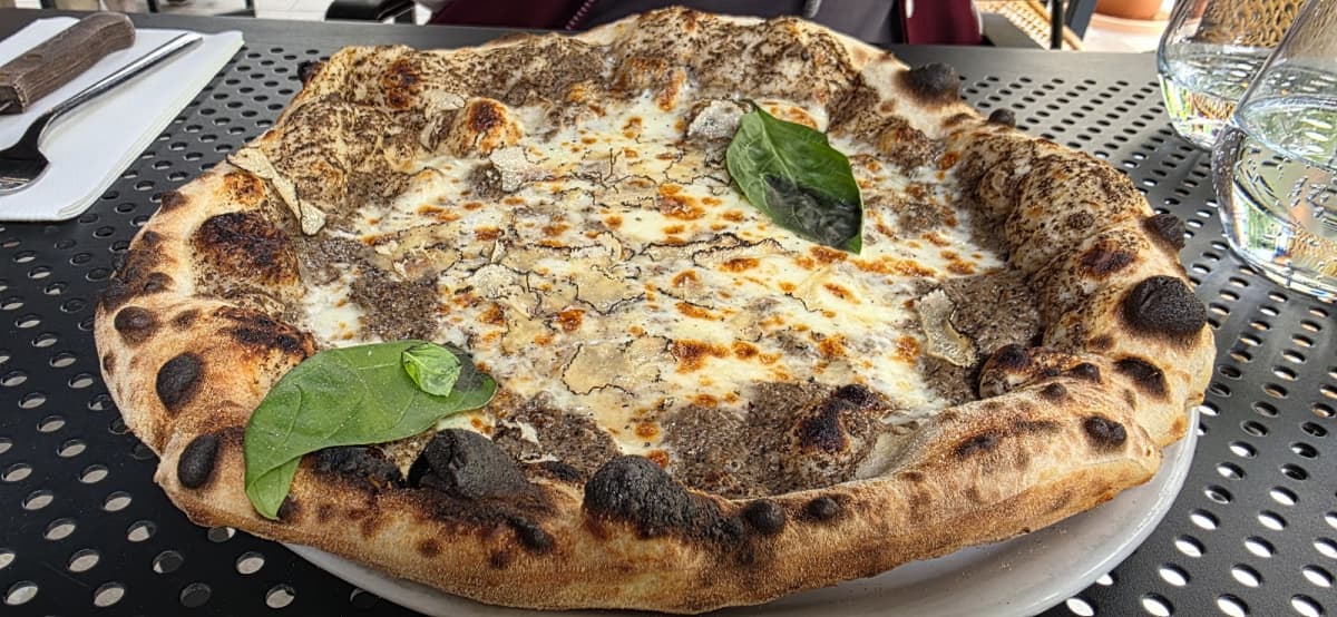 Pizza is love, pizza is life - 4