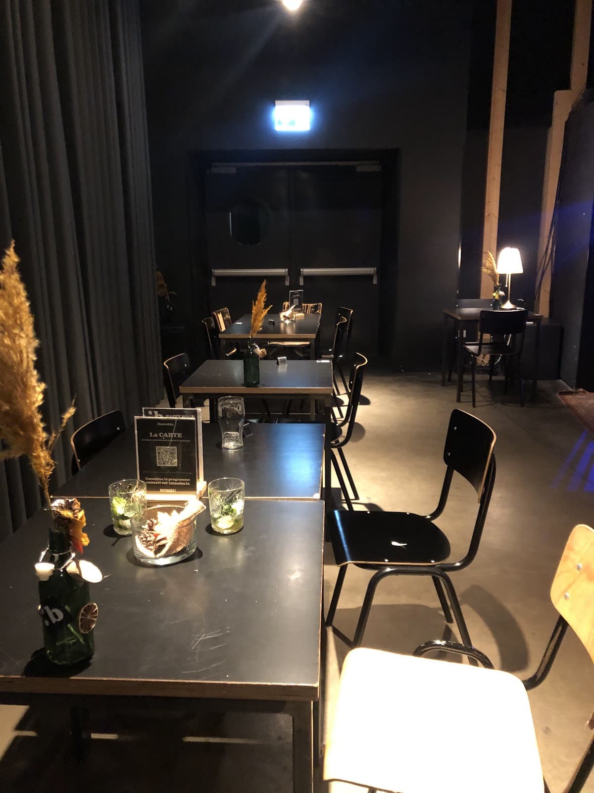 La Buvette des Rotondes: the liveliest spot in the Gare district - 6
