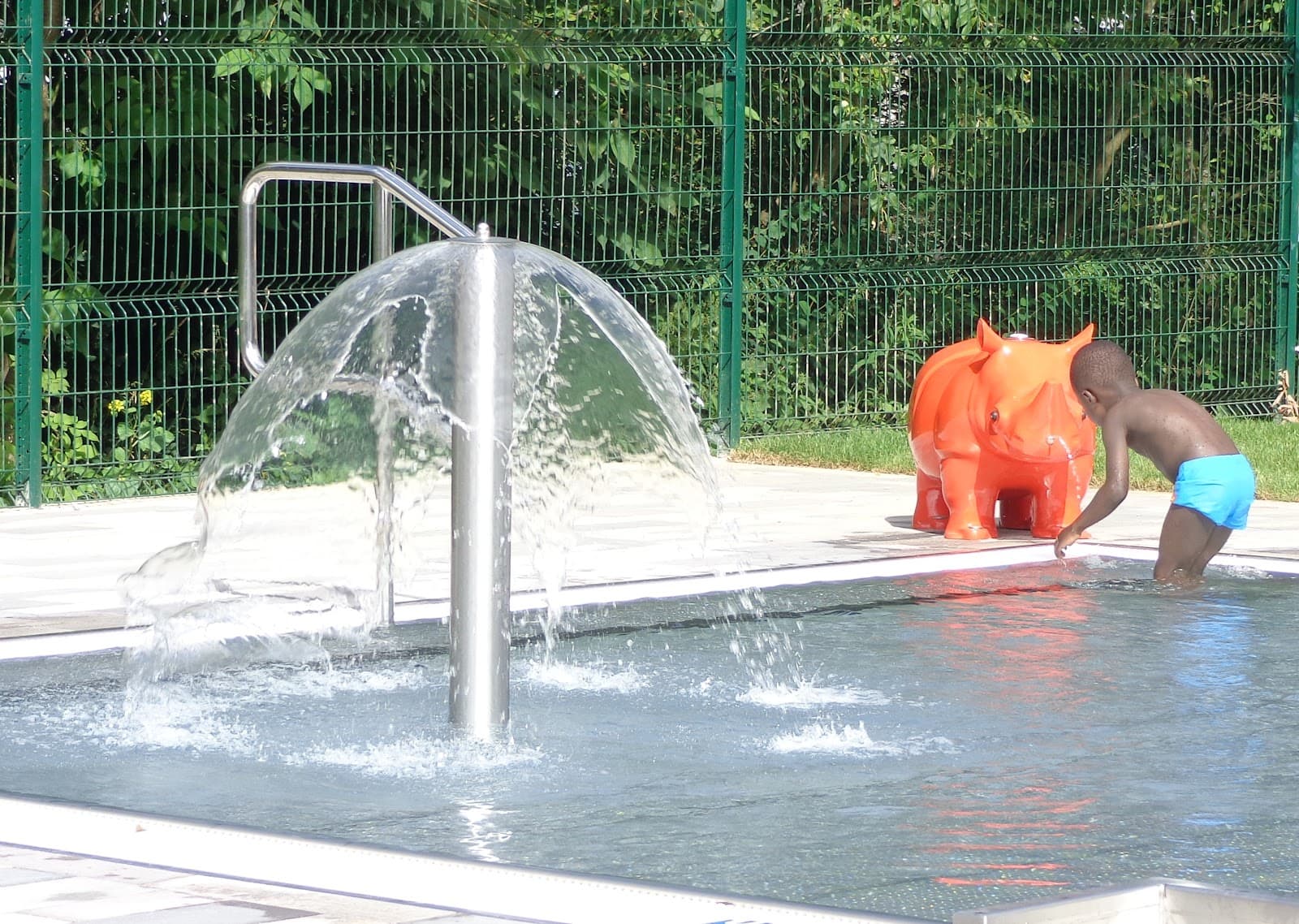 Piscine extérieure chauffée à Troisvierges - 11