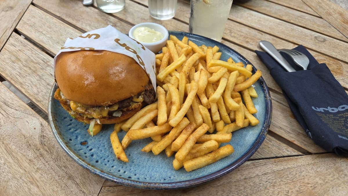 Sport, Burger and good mood? - 5