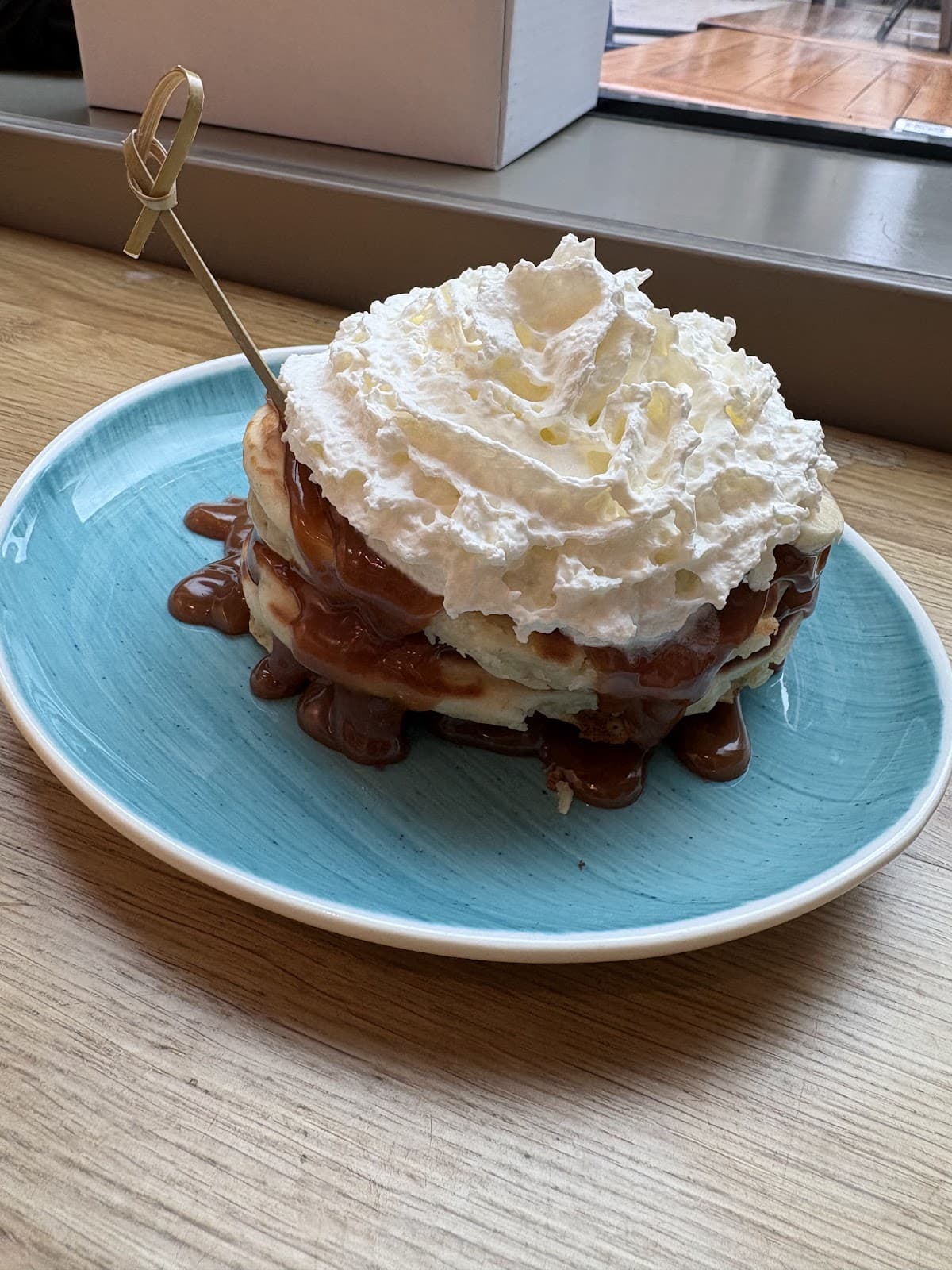 Lloyd Coffee Eatery: Trendy Coffee Shop in Luxembourg City - 9