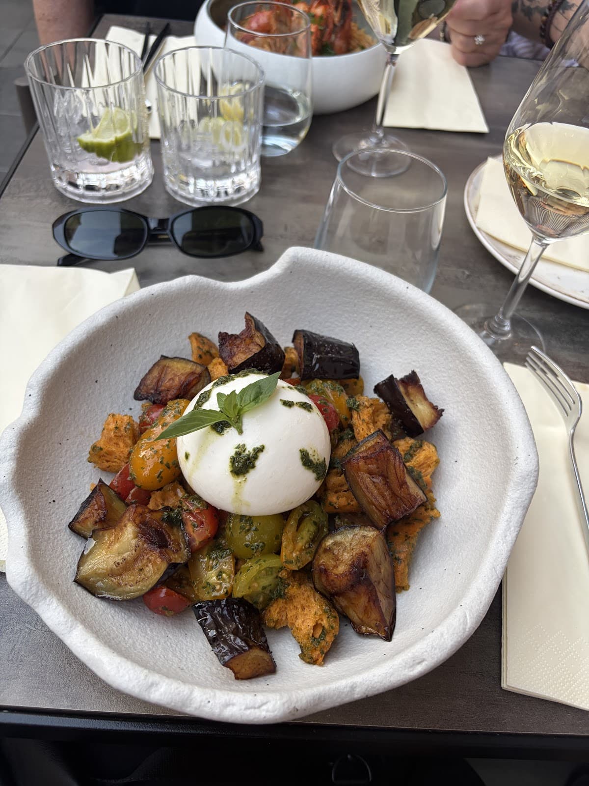 Flow: Mediterranean lunch and sharing plates in Luxembourg - 4