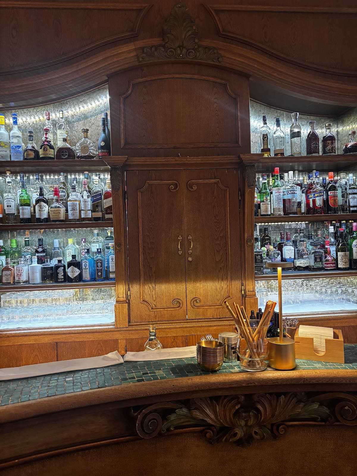 A bar from another time - 7